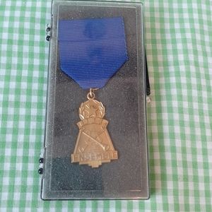 Vintage UIL Band Ensemble Gold Medal Ribbon Pin Award Blue and Gold in Case